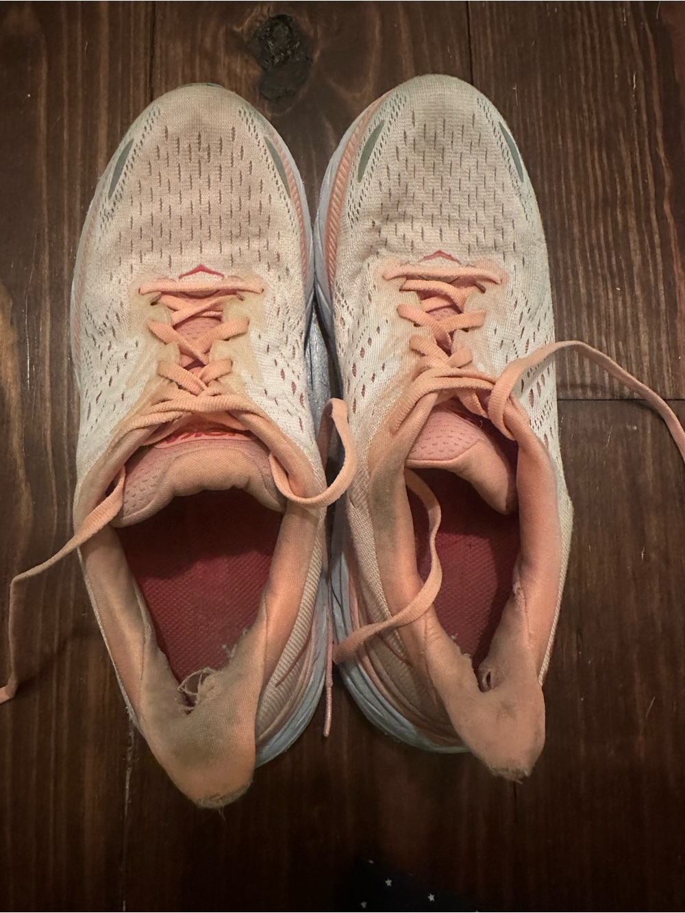 Women’s HOKA Clifton 8 sz 8.5 - SEE DESCRIPTION